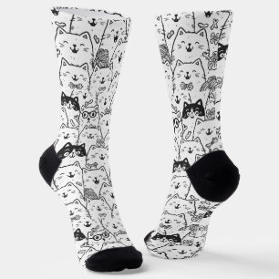 Schwarze und weiße süße Doodle-Katzen-Gesicht-Must Socken
