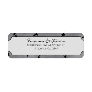 Schwarze Vögel gotisch fliegen