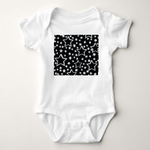 Schwarze, weiße Sterne: urbane Grunge. Baby Strampler