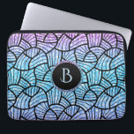 Schwarze Wirbel Muster auf farbigen Glitzer drucke Laptopschutzhülle<br><div class="desc">Modernes abstraktes Wirbles Schwarz-Muster über farbenprächtigen Glitzer und Glitzern. Rosa, grüne und blaue Gradienten tönt Glitzer. Anpassbare Monogramm.</div>