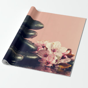Schwarze Zen-Steine Blumen Geschenkpapier