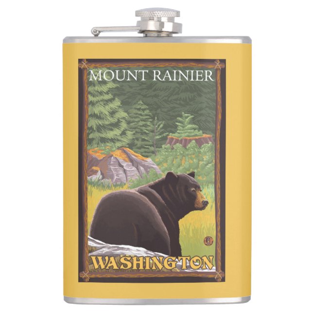 Schwarzer Bär im Wald - der Mount Rainier, Flachmann (Vorderseite)