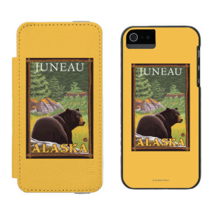 Schwarzer Bär im Wald - Juneau, Alaska Incipio Watson™ iPhone 5 Geldbörsen Hülle