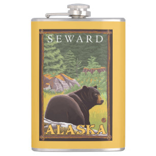 Schwarzer Bär im Wald - Seward, Alaska Flachmann