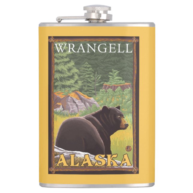 Schwarzer Bär im Wald - Wrangell, Alaska Flachmann (Vorderseite)