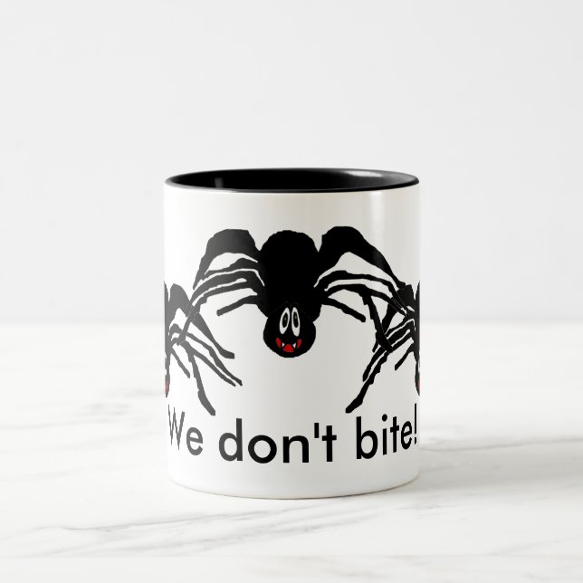 Schwarzer Cartoon Schwarzer Spider Halloween Zweifarbige Tasse (Mittel)