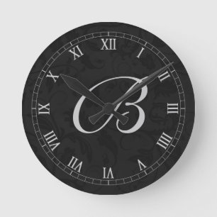 Schwarzer Damast mit römischen Ziffern und Monogra Runde Wanduhr