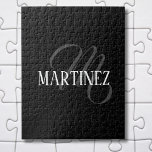 Schwarzer eleganter Personalisierter Nachname | Na Puzzle<br><div class="desc">Schwarz Eleganter Personalisierter Name. Sie können Ihren Namen,  den Namen eines geliebten Menschen oder eine spezielle Nachricht hinzufügen. Ob es ein herzliches Geschenk für jemanden ist,  der Ihnen lieb ist oder eine persönliche Leckerei,  die Wahl liegt bei Ihnen.</div>