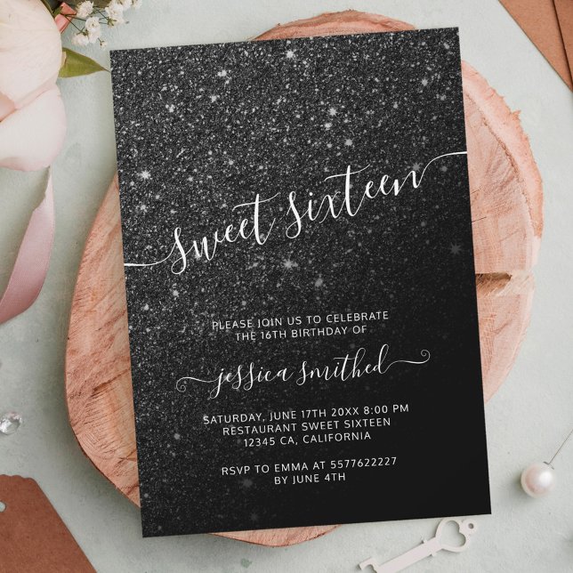 Schwarzer Glitzer elegante Typografie Sweet 16 Einladung (Von Creator hochgeladen)