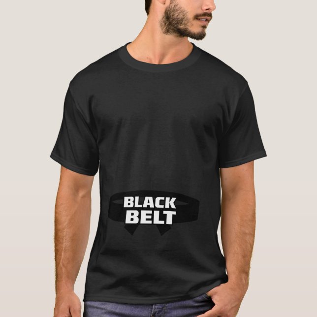 Schwarzer Gürtel T-Shirt (Vorderseite)