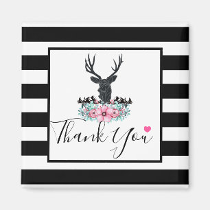 Schwarzer Hirschkopf mit rosa Blume und Berge Magnet