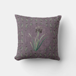 Schwarzer Iris auf antiken Tapisserien Kissen