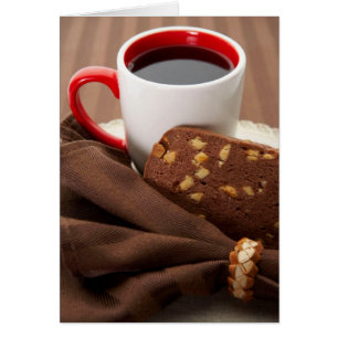 Schwarzer Kaffee und Biscotti