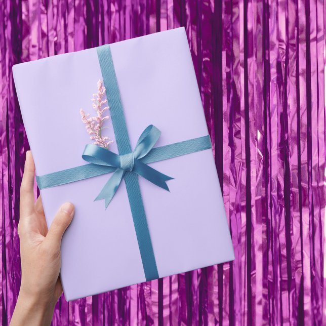 Schwarzer Lavendel mit fester Farbe Geschenkpapier (Von Creator hochgeladen)