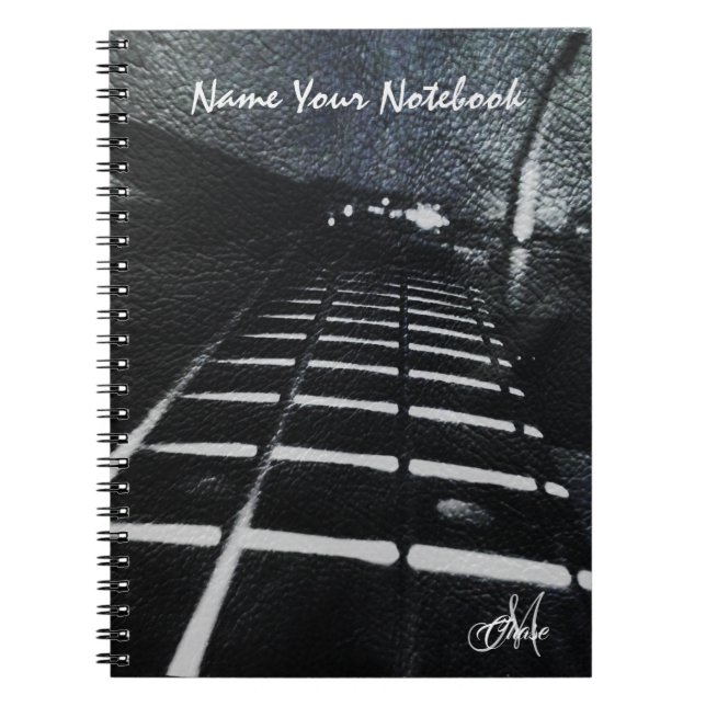 Schwarzer lederner Grunge-Bass-Gitarre Notizblock (Vorderseite)