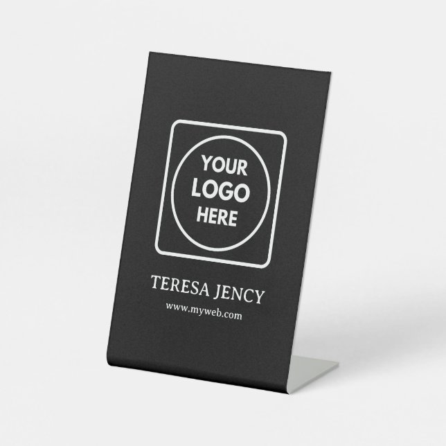 Schwarzer Logoständer für Markenidentität Sockelschild (Vorderseite)