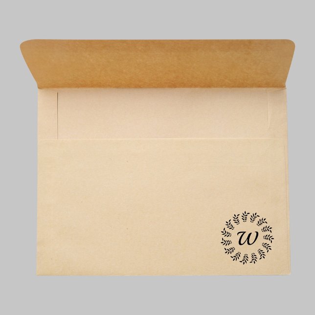 Schwarzer Lorbeerkranz monogrammiert Permastempel (Kraft enveloped with the stamp)