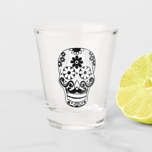 Schwarzer Mustached Sugar Skull Schnapsglas (Vorderseite)