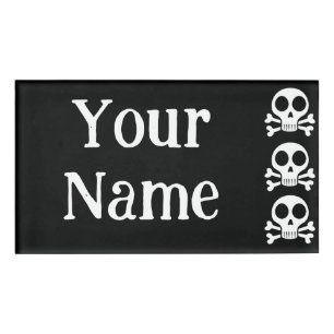 schwarzer Schädel Namenschild