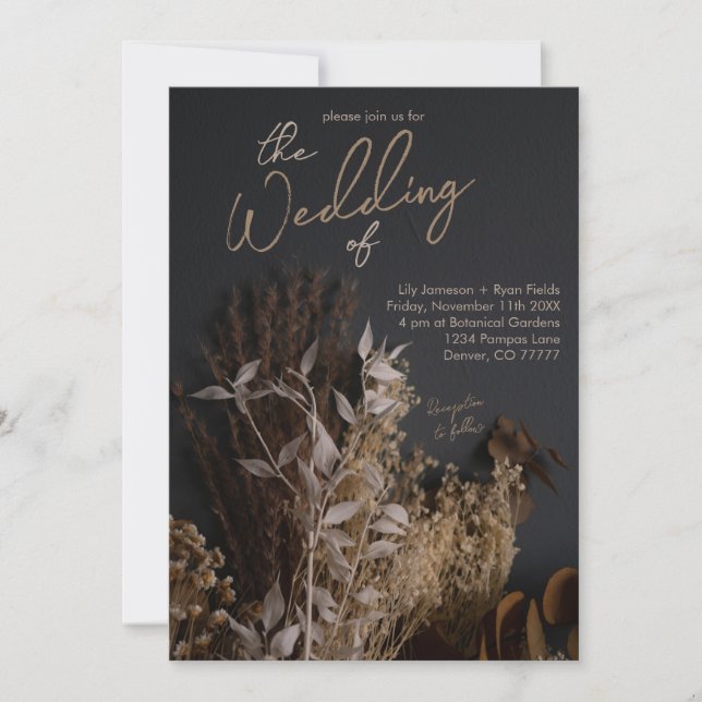 Schwarzer Schieferdunkel getrocknete florale Boho  Einladung (Vorderseite)