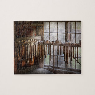 Schwarzer Smith - Gezeichnet Teller und Hämmer Puzzle