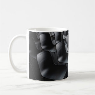 SCHWARZER STUHL-PARKPLATZ KAFFEETASSE