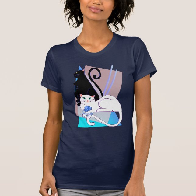 Schwarzer u. weißer Kätzchen-T - Shirt (Vorderseite)