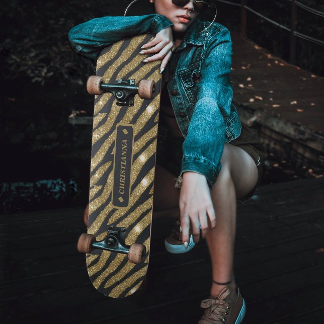 Schwarzer und goldener Glitzer Tier Zebra Tiger St Skateboard (Black & Gold Glitter Animal Zebra Tiger Stripe Skateboard)