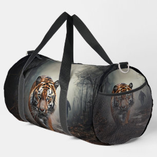 Schwarzer und orangefarbener Tiger im surrealen Wa Duffle Bag