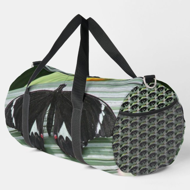 Schwarzer und weißer tropischer Schmetterling Duffle Bag (Rechte Ecke)