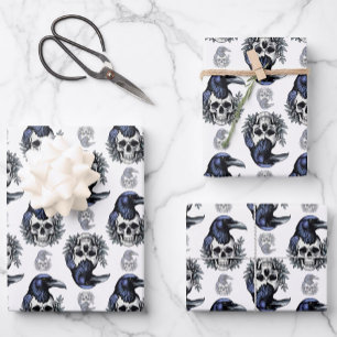 Schwarzer Vogel auf einem Skull-Goth-Muster Geschenkpapier Set