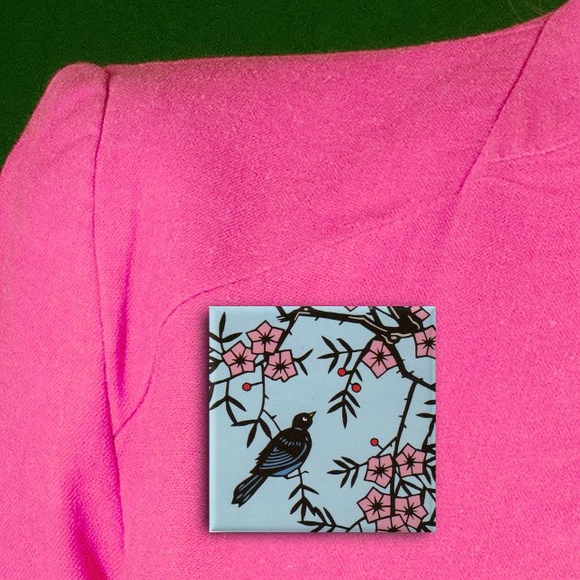 Schwarzer Vogelkrebs Blossom Tree Button (Pretty black bird in abstract cherry blossom tree on light blue square pin back button.)