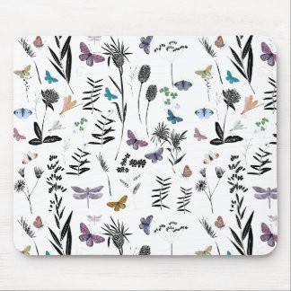 Schwarzer Wiesengarten Mousepad