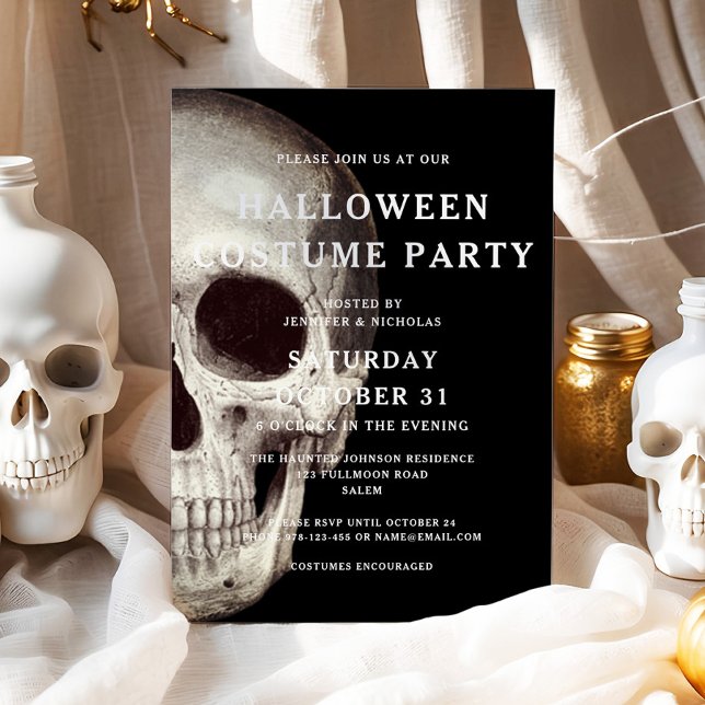 Schwarzes Beängstigendes Skull Adult Kostüm Party  Einladung (Black Scary Skull Adult Costume Party Halloween Invitation)