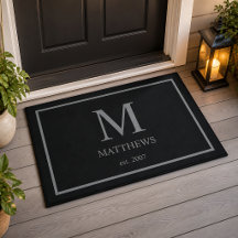 Schwarzes benutzerdefiniertes Monogramm und Name