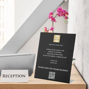 Schwarzes Firmenlogo QN-Code Online-Buchung Sockelschild
