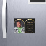 Schwarzes Foto Bogen Birthday Save the Date Karte<br><div class="desc">Eine Magnetkarte Save the Date für einen 40. Geburtstag (oder jedes Alter). vorne: Fügen Sie Ihr eigenes Foto in vertikaler Größe hinzu. Imitate goldenes Foto Bogen Rahmen. Ein schwarzer Hintergrund, goldener Text. Vorlagen für Namen und Datum. Der Name und der Text: Save the Date sind mit einem modernen handgeschriebenen Stilskript...</div>
