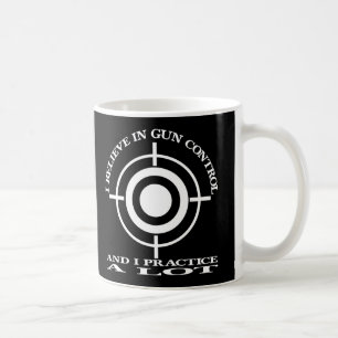 Schwarzes Gewehr-Kontrollen-Praxis-Los Tasse