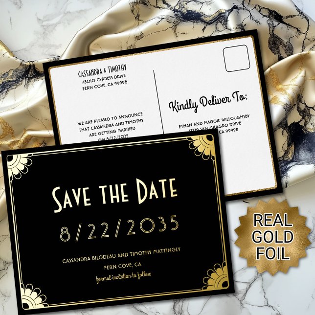 Schwarzes Gold Art Deco florale Hochzeit Speichern Folie Einladungspostkarte (Classy black and gold art deco floral save the date postcard with real foil on the front)