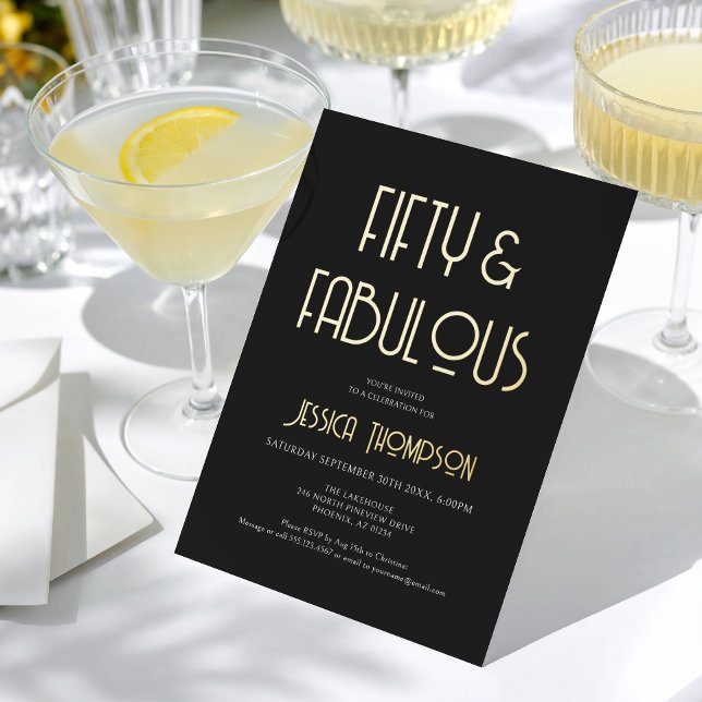 Schwarzes Gold Fünfzig und Fabelhaft Moderner 50.  Folieneinladung (Modern, elegant 'Fifty & Fabulous' Black and Gold Foil design - perfect for the glam birthday girl!)
