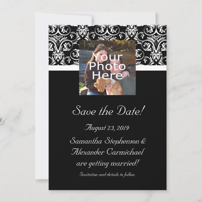 Schwarzes Groß-Insignien-Monogramm-Foto Save the D Date (Vorderseite)