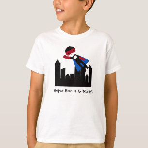 Schwarzes Haar-Jungen-Superheld-T - Shirt