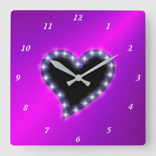 Schwarzes Herz mit Sternen auf Lila rosa Regenboge Quadratische Wanduhr
