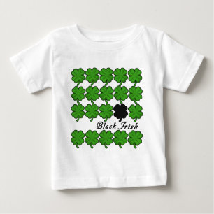 Schwarzes Irisch mit vielen Kleeblättern Baby T-shirt
