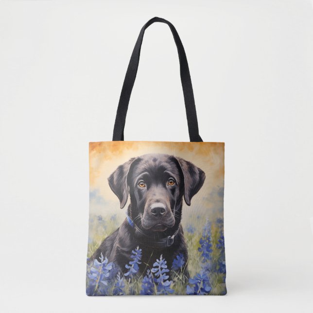 Schwarzes Labrador in Bluebonnets (Vorderseite)