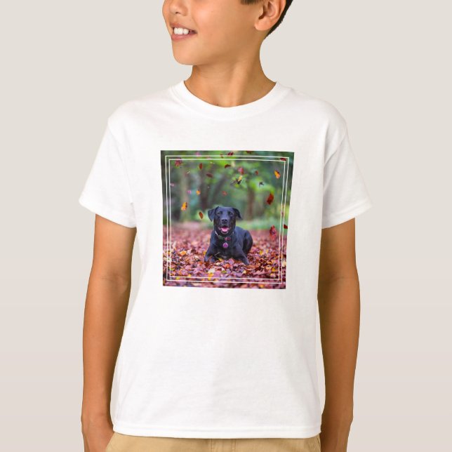 Schwarzes Labrador in Herbstlauben T-Shirt (Vorderseite)