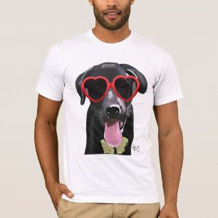 Schwarzes Labrador mit Herzsonnenbrille T-Shirt
