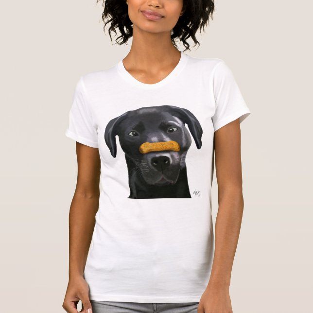 Schwarzes Labrador mit Knochen an der Nase 2 T-Shirt (Vorderseite)