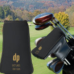 Schwarzes Leder Look Monogram Individuelle Name Pu Golf Headcover<br><div class="desc">Personalisierte Putter Kopfbedeckung für Golfspieler. Ihre Initialen sind in moderner überdimensionaler Typografie geschrieben und Sie können auch Ihren Namen oder den Namen Ihres Golfclubs hinzufügen. Das Design ist in schwarzem Lederhintergrund bedruckt</div>