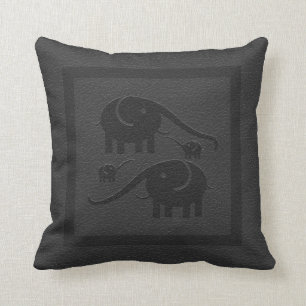 Schwarzes Leder und schwarze Elefanten Kissen